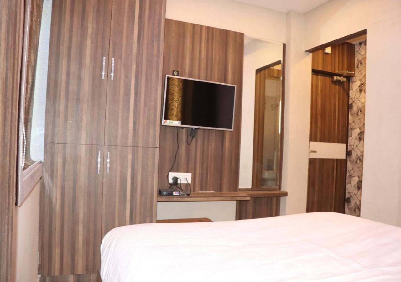 Hotel Angina Kalküta Dış mekan fotoğraf