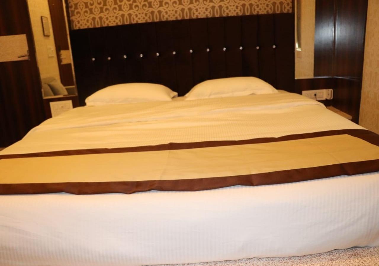 Hotel Angina Kalküta Dış mekan fotoğraf