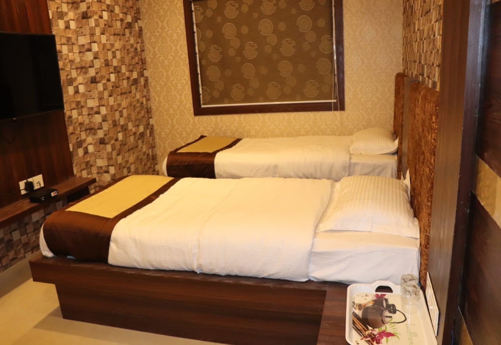 Hotel Angina Kalküta Dış mekan fotoğraf